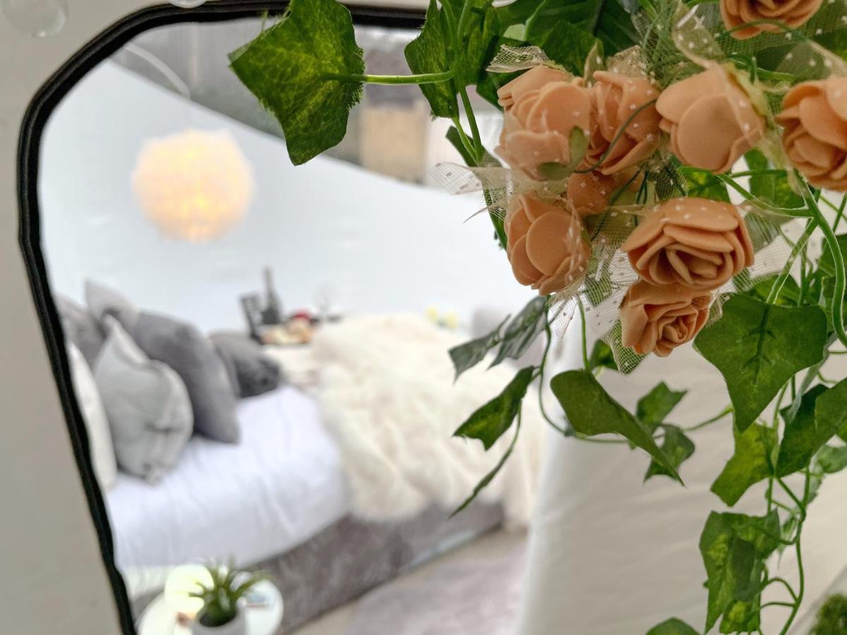 Lush Boutique Rooms แคนเทอร์เบอรี ภายนอก รูปภาพ